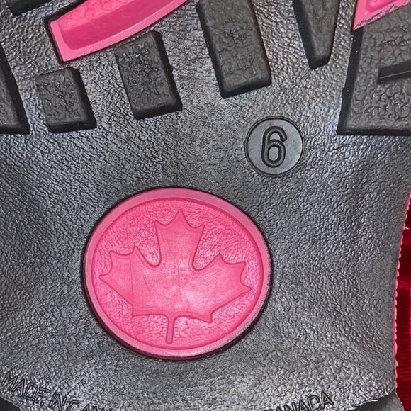 3 m Thinsulate Insulated Black Pink Faux  Fur Duck Snow Boots Size 6 - Picture 7 of 7